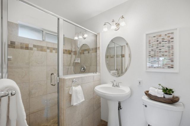 1836 Venus Dr, Sacramento, CA 95864