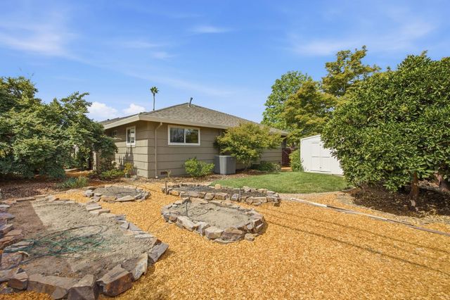 1836 Venus Dr, Sacramento, CA 95864