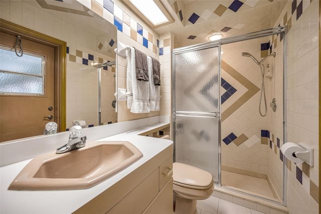 5747 FIELDSPRING AVENUE, New Port Richey, FL 34655