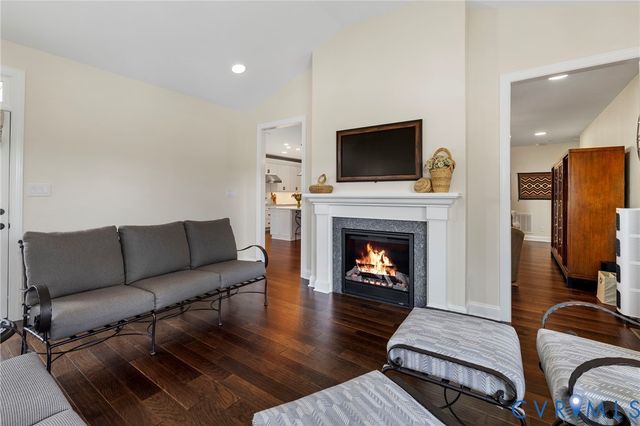 2233 Osborne Hill Dr, Rockville, VA 23146