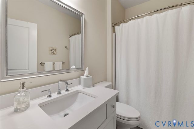 2233 Osborne Hill Dr, Rockville, VA 23146