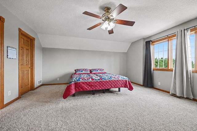 35824 Lincoln Road, North Branch, MN 55056