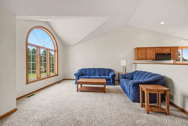 35824 Lincoln Road, North Branch, MN 55056