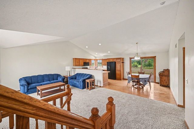 35824 Lincoln Road, North Branch, MN 55056