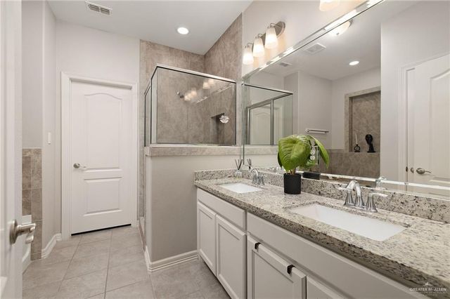 501 Central Park Street, Edinburg, TX 78541