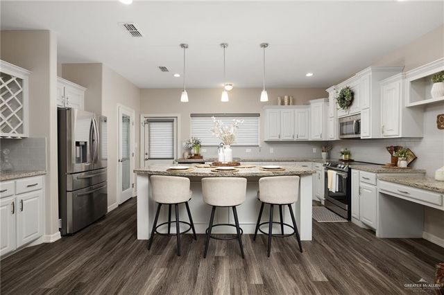 501 Central Park Street, Edinburg, TX 78541