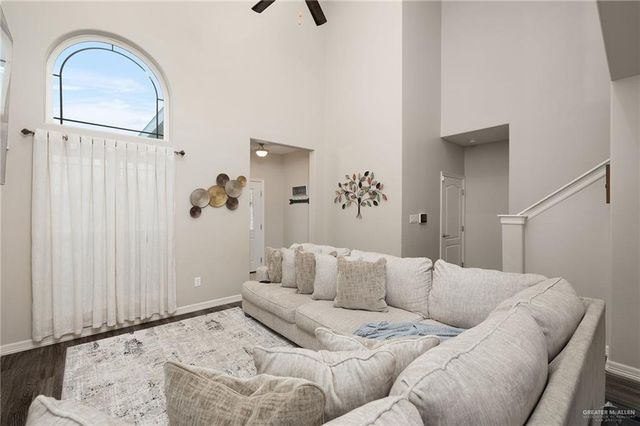 501 Central Park Street, Edinburg, TX 78541