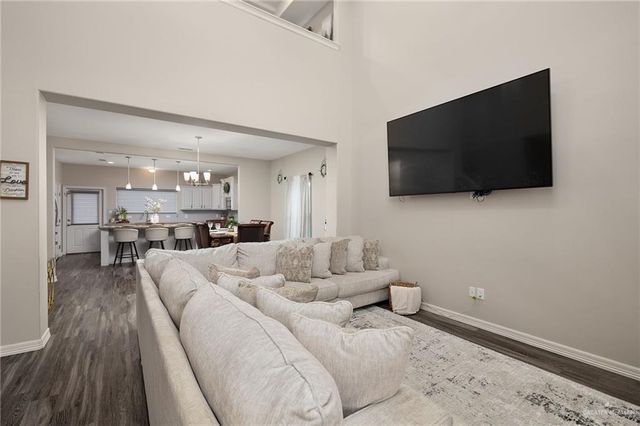 501 Central Park Street, Edinburg, TX 78541