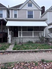 121 Hamilton Ave, Vandergrift, PA 15690