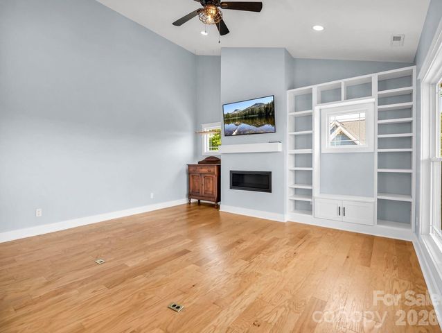 285 Mount Allen Heights, Black Mountain, NC 28711