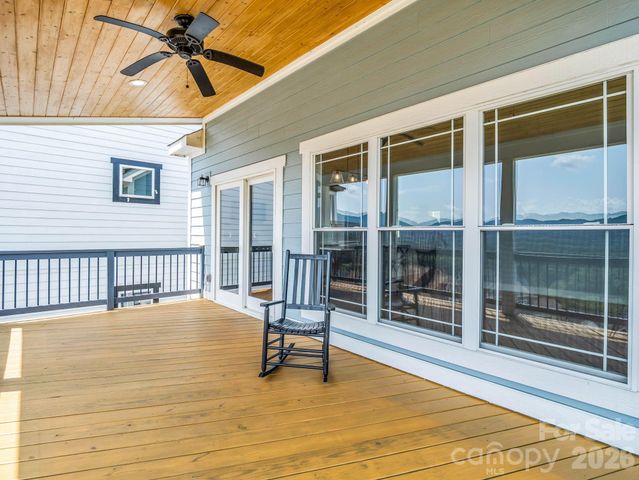 285 Mount Allen Heights, Black Mountain, NC 28711