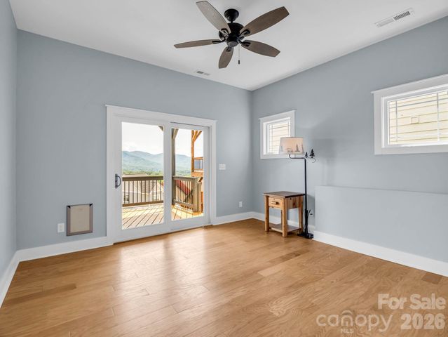 285 Mount Allen Heights, Black Mountain, NC 28711