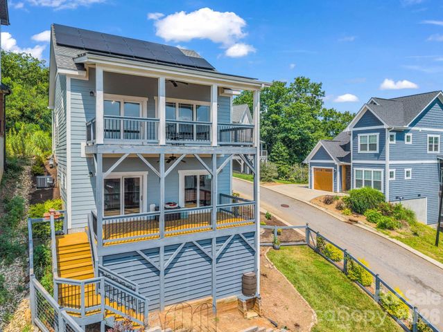 285 Mount Allen Heights, Black Mountain, NC 28711