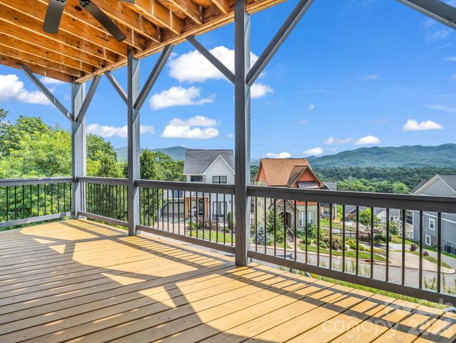 285 Mount Allen Heights, Black Mountain, NC 28711