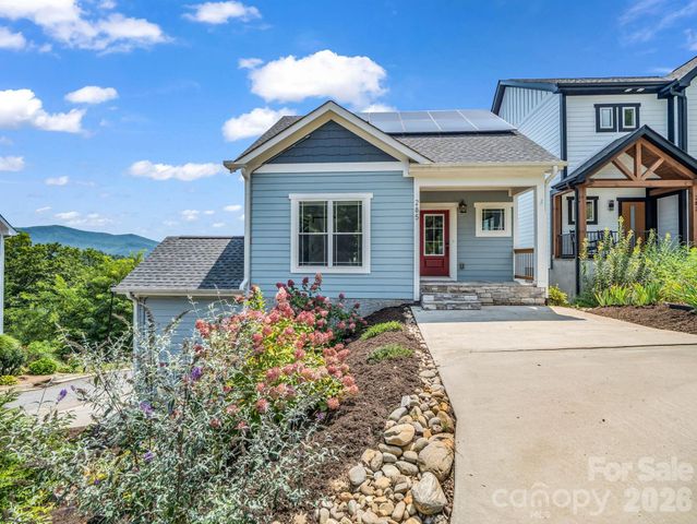 285 Mount Allen Heights, Black Mountain, NC 28711