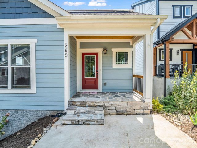 285 Mount Allen Heights, Black Mountain, NC 28711