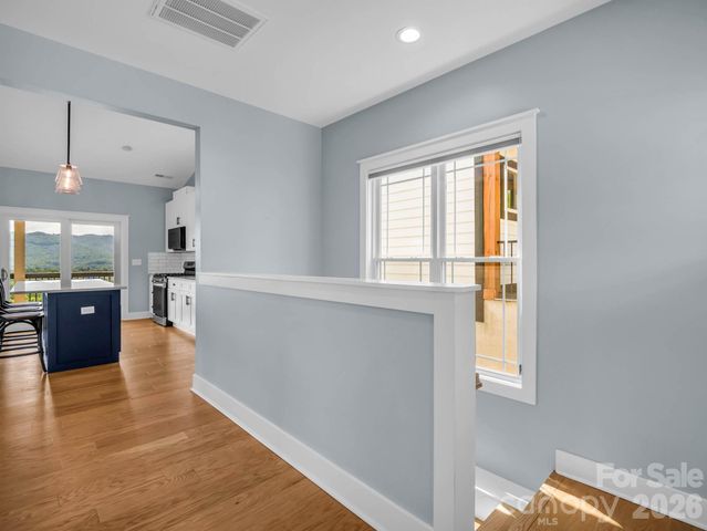 285 Mount Allen Heights, Black Mountain, NC 28711