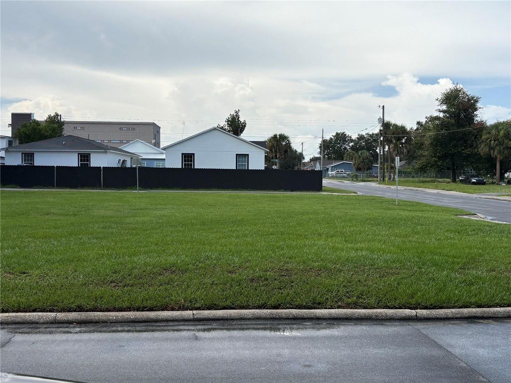 1233 N NEW YORK AVENUE, Lakeland, FL 33805