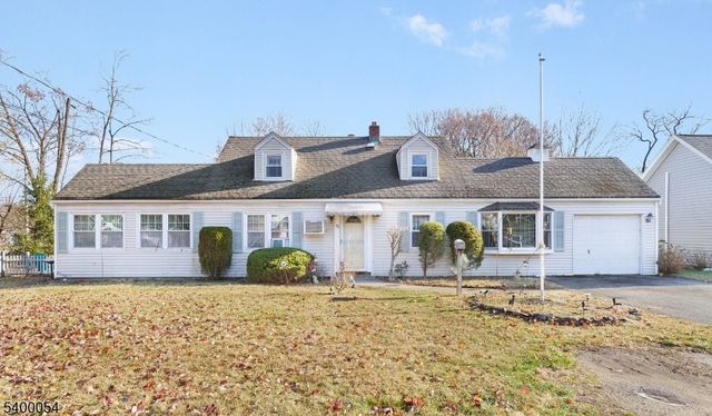 45 Village Rd, Pequannock Twp., NJ 07444