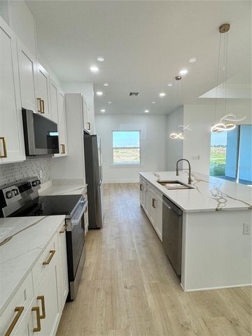 1721 MCCLELLAN ROAD, Frostproof, FL 33843