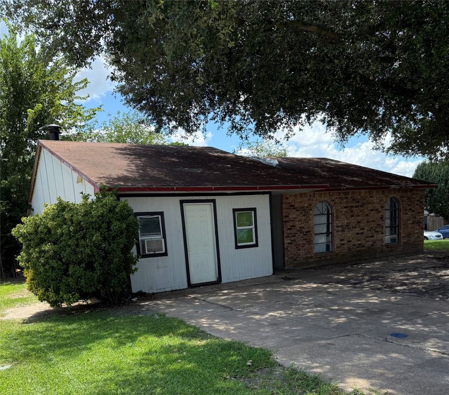 5918 Highcrest Drive, Garland, TX 75043
