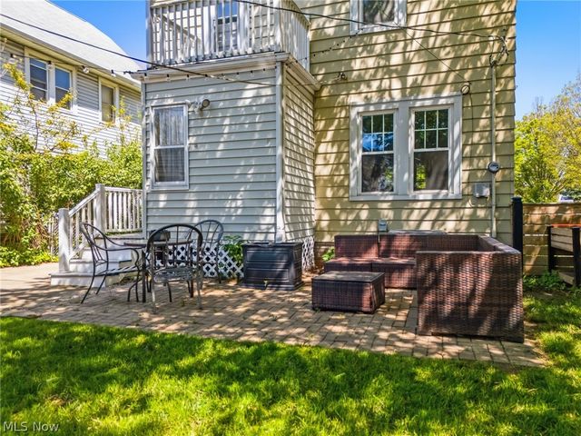 2218 Wyandotte Avenue, Lakewood, OH 44107