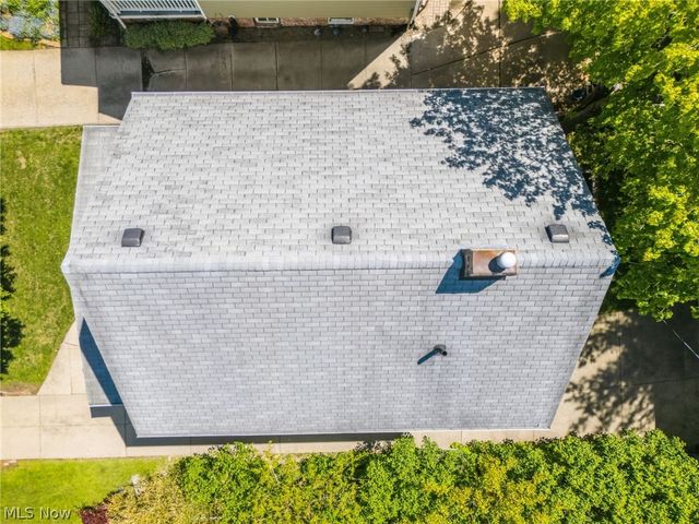 2218 Wyandotte Avenue, Lakewood, OH 44107