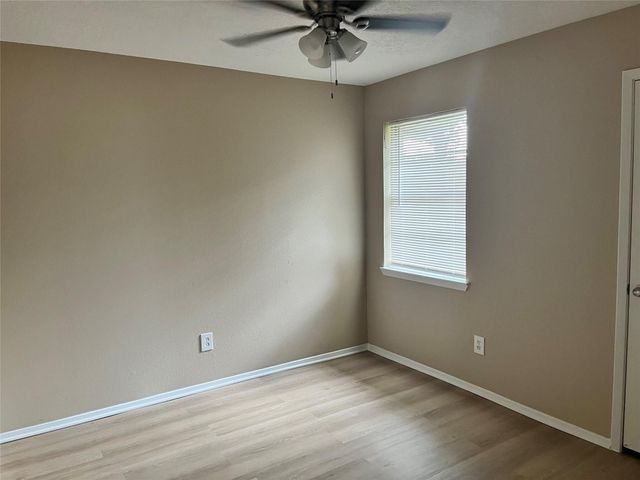 9910 Stonemont Road, La Porte, TX 77571