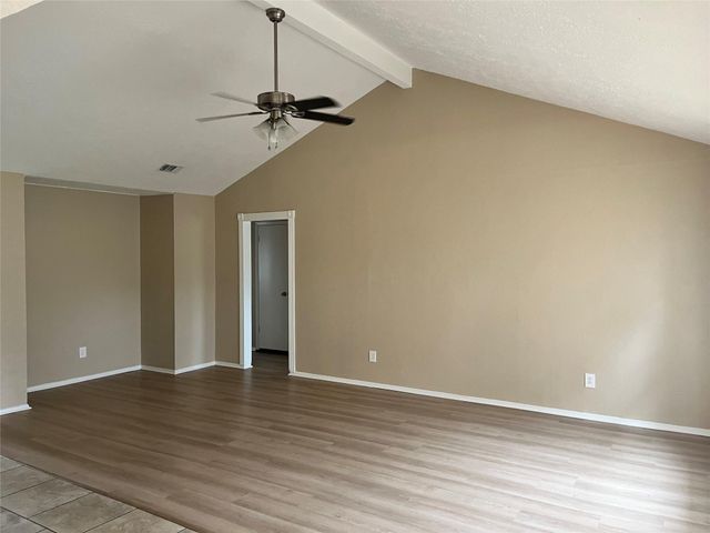 9910 Stonemont Road, La Porte, TX 77571
