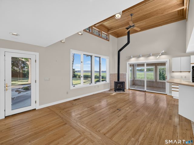 108 Maple Avenue, Old Saybrook, CT 06475