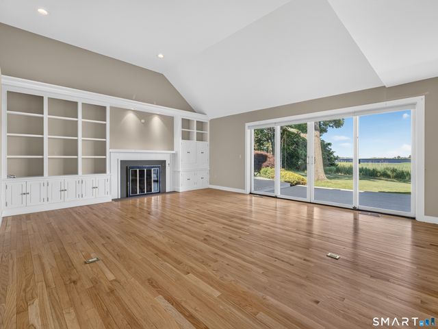 108 Maple Avenue, Old Saybrook, CT 06475