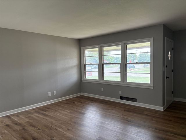 4002 W Edminster St, Wichita, KS 67212