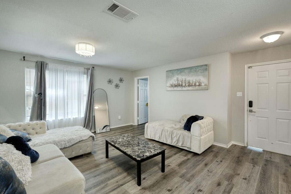 3808 Julianas WAY, Round Rock, TX 78665