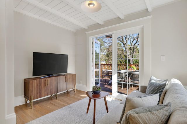 4101 Greenwood Ave, Oakland, CA 94602