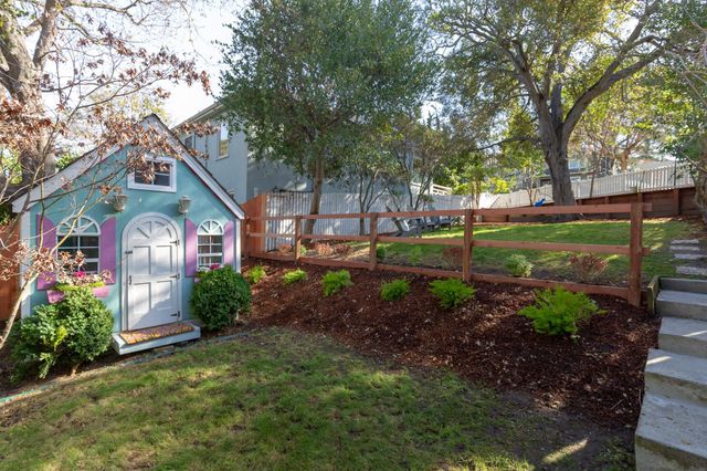 4101 Greenwood Ave, Oakland, CA 94602