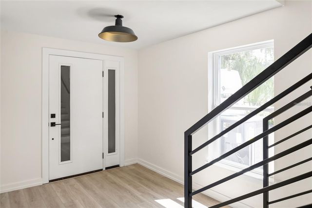 1606 PARK LAKE STREET 9, Orlando, FL 32803