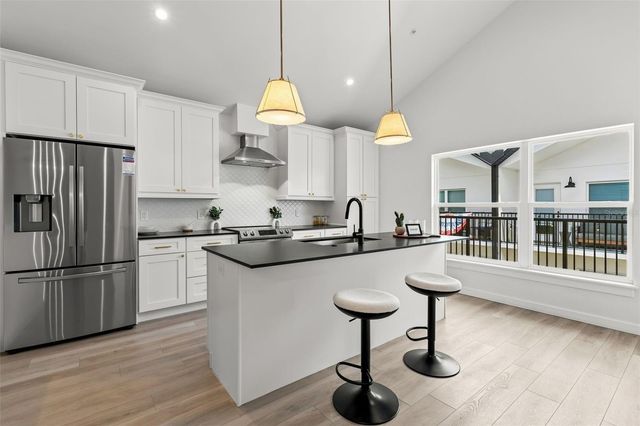 1606 PARK LAKE STREET 9, Orlando, FL 32803