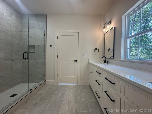 12351 Longboard Loop, Kingston, OK 73439