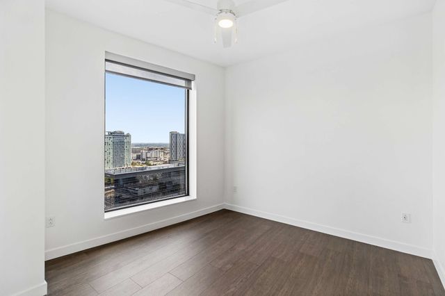 1212 Demonbreun St Apt 2013, Nashville, TN 37203