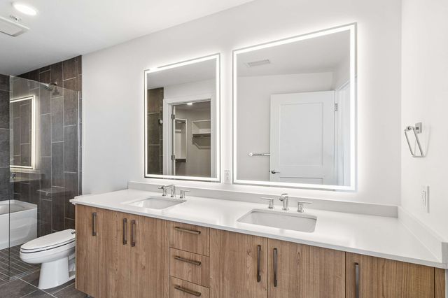 1212 Demonbreun St Apt 2013, Nashville, TN 37203