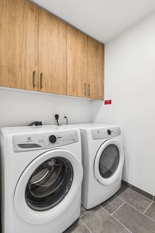 1212 Demonbreun St Apt 2013, Nashville, TN 37203