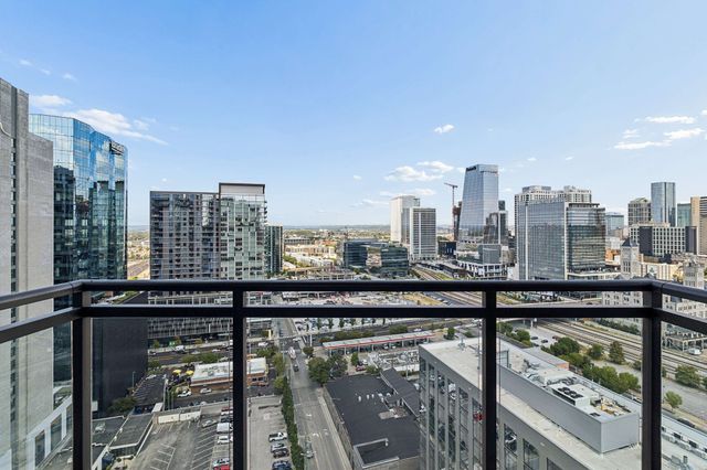 1212 Demonbreun St Apt 2013, Nashville, TN 37203