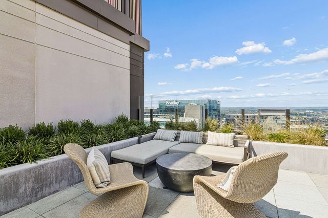 1212 Demonbreun St Apt 2013, Nashville, TN 37203