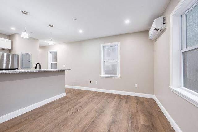 25 Buckley St 1L, Quincy, MA 02169