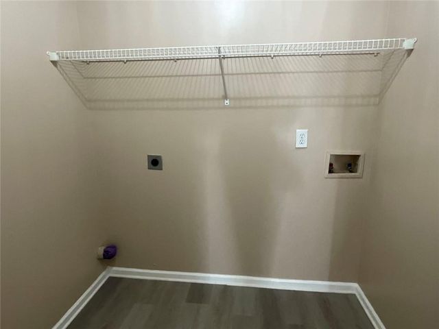 2043 Newton Estates Drive, Ellenwood, GA 30294