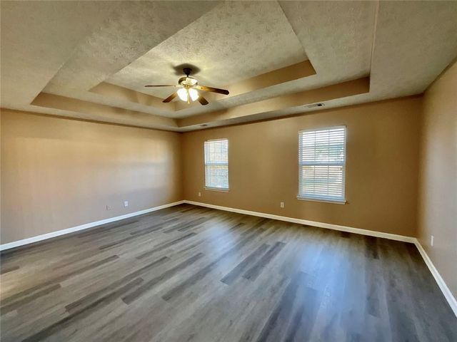 2043 Newton Estates Drive, Ellenwood, GA 30294