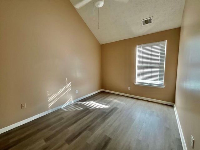 2043 Newton Estates Drive, Ellenwood, GA 30294