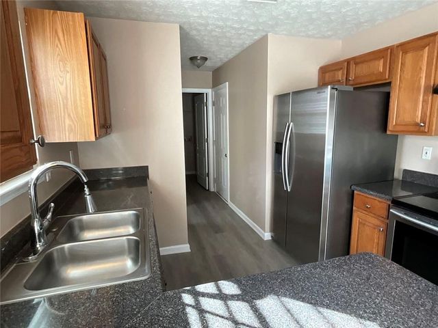 2043 Newton Estates Drive, Ellenwood, GA 30294