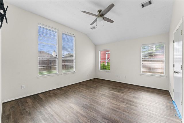 1875 Redwood Lane, Dayton, TX 77535