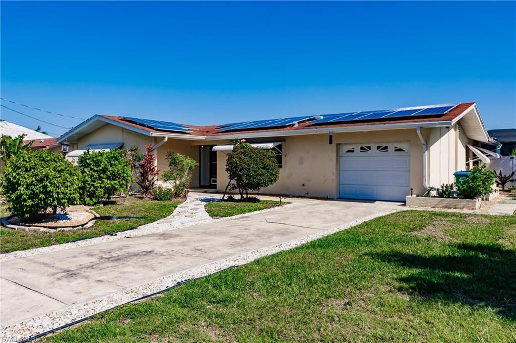 1437 Vendome CT, CAPE CORAL, FL 33904 — photo 2